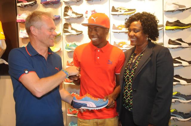 Javon Francis signs deal with Puma