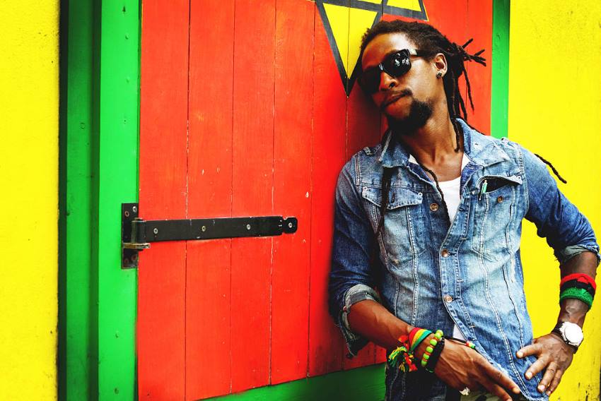 "Jah Cure Lean On Rasta Wall" by Sabalie L.L.C. - Own work. Licensed under CC BY-SA 4.0 via Commons.