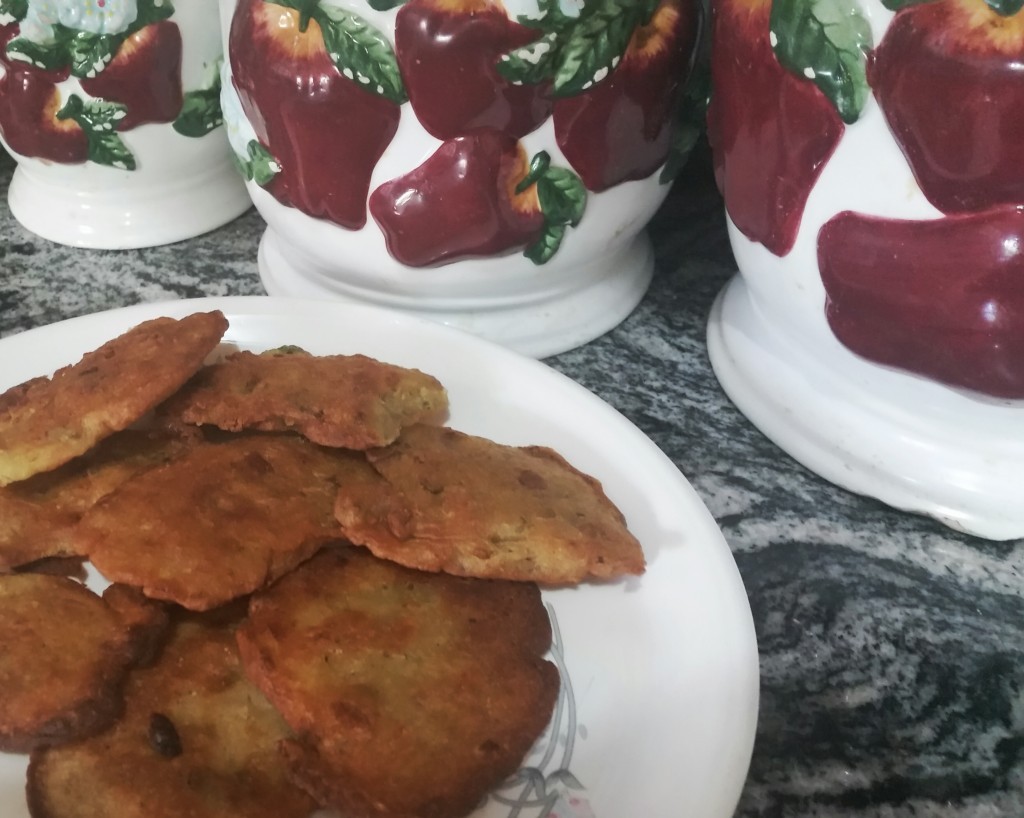 Saltfish fritters masterfully prepared by one of the greatest home cooks in my family, my aunt. - See more at: http://mytravelstamps.com/2015/11/home-sweet-home-jamaica/#sthash.66DITqrV.dpuf