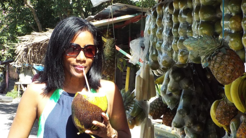 Sell me a coconut water and a whole pineapple, please - See more at: http://mytravelstamps.com/2015/11/home-sweet-home-jamaica/#sthash.66DITqrV.dpuf