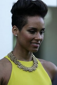 "AliciaKeys2013" by http://www.flickr.com/people/evarinaldiphotography/ - http://www.flickr.com/photos/evarinaldiphotography/11149515194/. Licensed under CC BY-SA 2.0 via Commons.