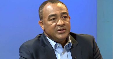 JLP Criticises PNP’s Manifesto as Flawed and Unoriginal